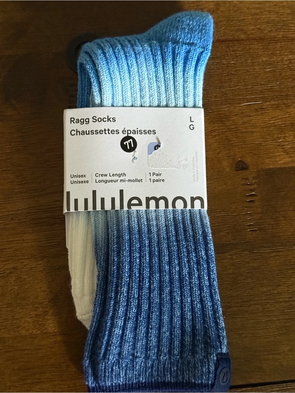 Lululemon NWT L Ombre Blue Ragg Crew Socks unisex